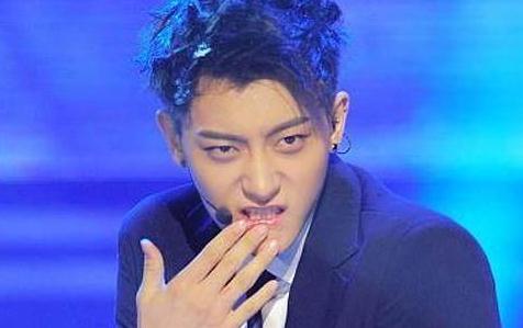 黃子韜加盟東方衛(wèi)視跨年晚會(huì) 明星經(jīng)紀(jì)公司:出道六年成績亮眼